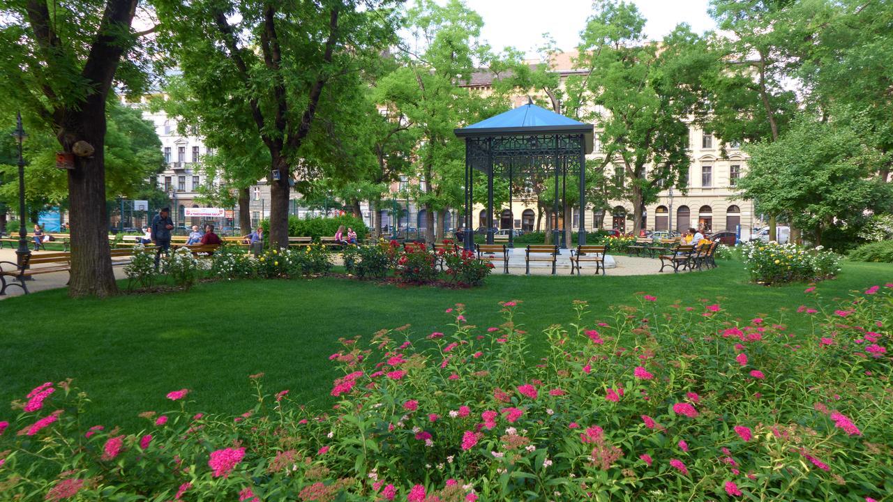 Fewo Oktogon Budapest Exterior foto